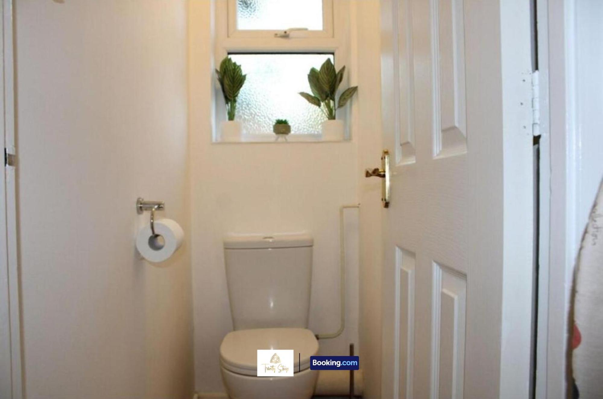 4 Bedroom House With Parking Near City Centre By Trinity Stays Short Lets & Serviced Accommodation Cambridge Eksteriør bilde